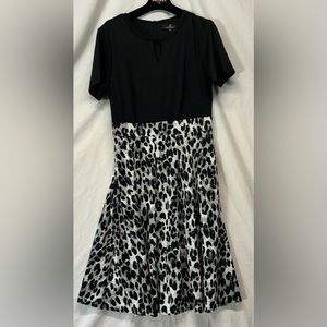 Yathon Women's Flared A-Line Swing Casual Party Dresses‎ with Pockets Medium New